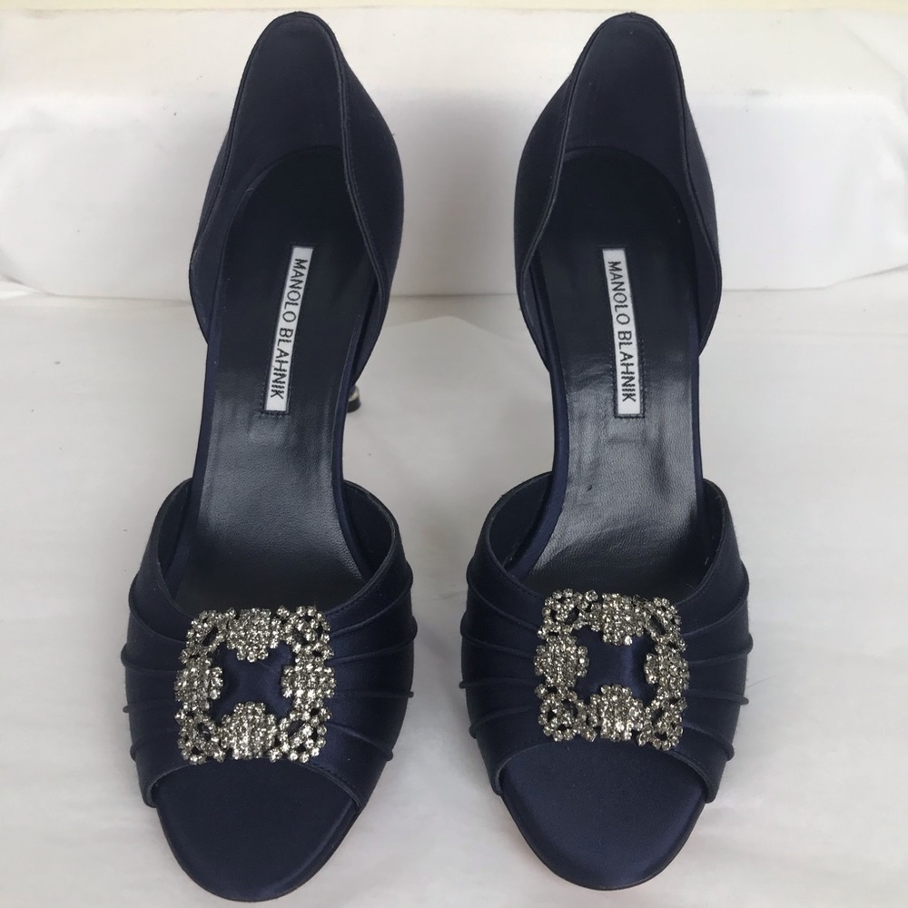 MANOLO BLAHNIK Cassiado Hangisi Satin OpenToe Pump